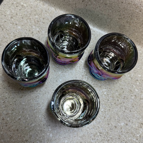 Iridescent Skull Shot Glasses Set of 4 - Picture 3 of 3